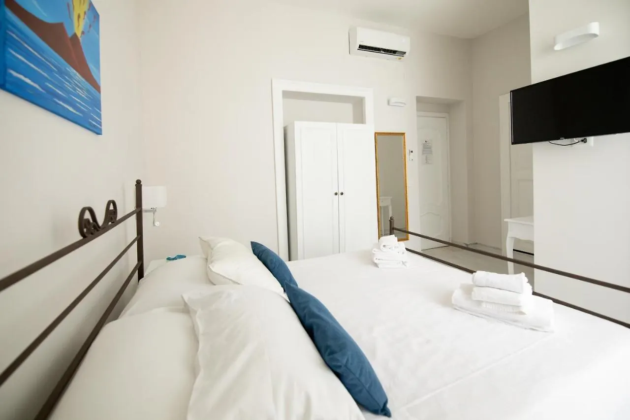 Effe Suites Неаполь
