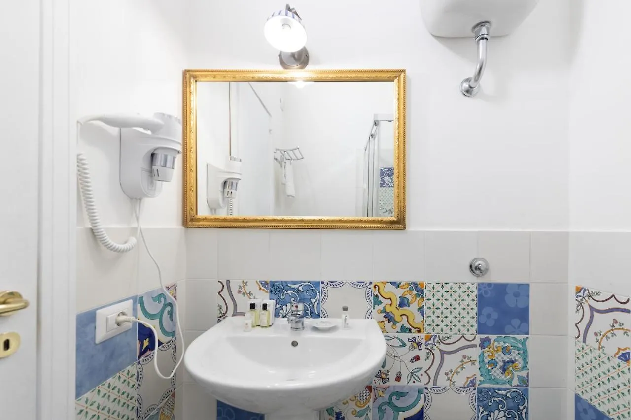 Effe Suites Неаполь Отель типа 