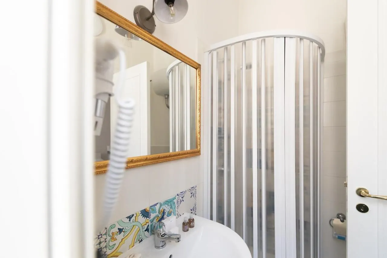 Effe Suites Неаполь