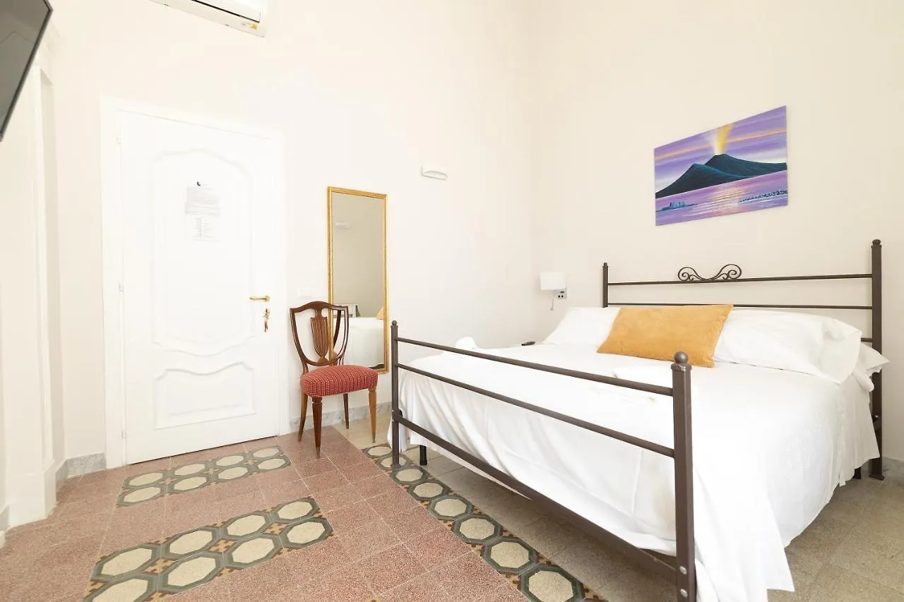 Effe Suites Неаполь 0*,