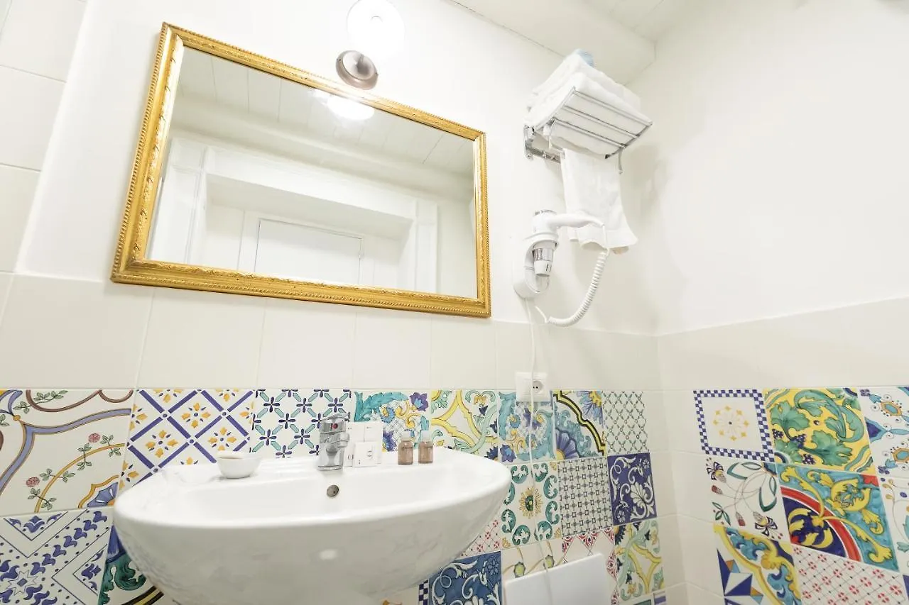 Effe Suites Неаполь Италия